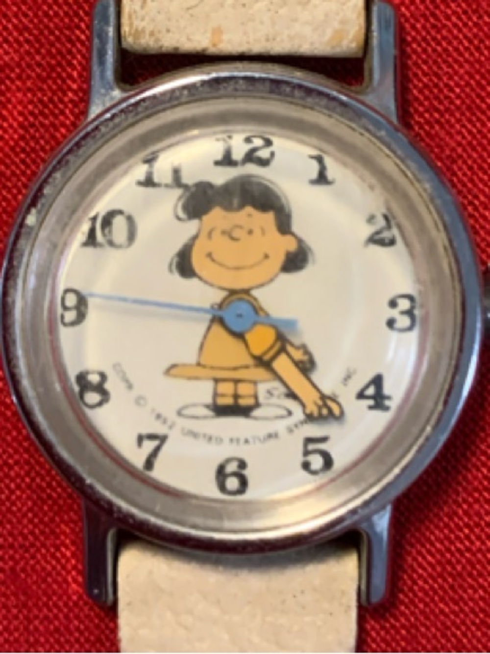 Vintage Peanuts Lucy Character Watch - Picture 2 of 4